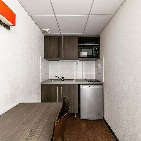 Studio Privatif Dans Hotel Residence Nimes Gare Bagian luar foto