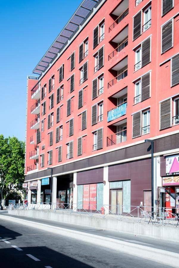 Studio Privatif Dans Hotel Residence Nimes Gare Bagian luar foto